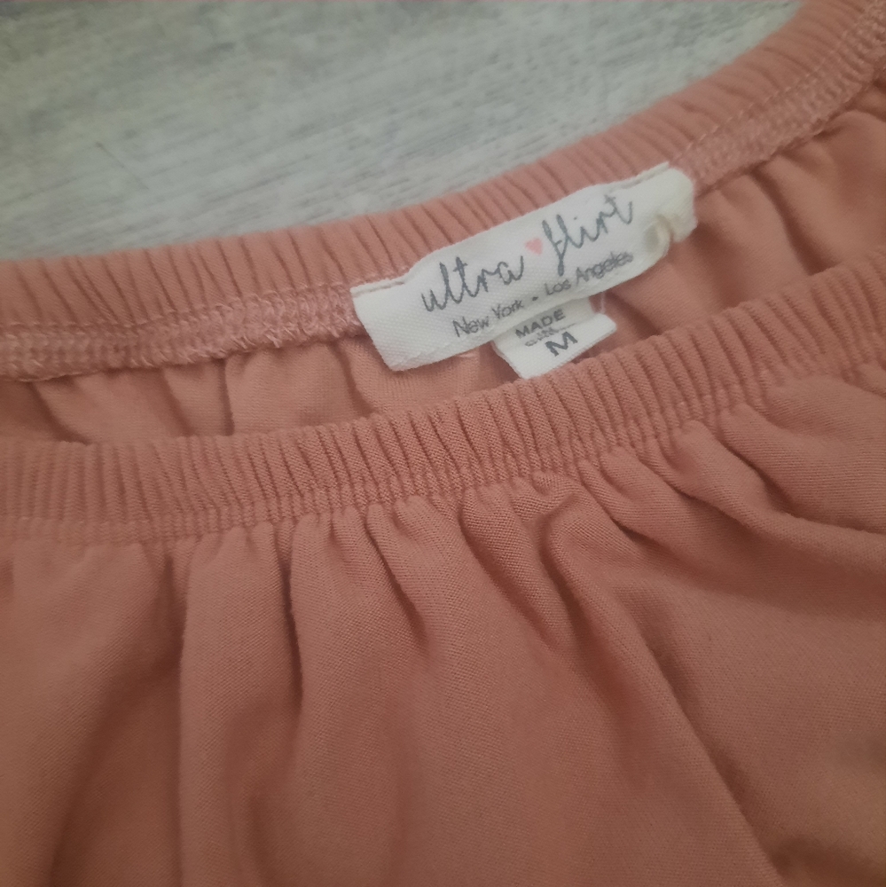 Off-Shoulder Ruffle Top - Picture 3 of 6